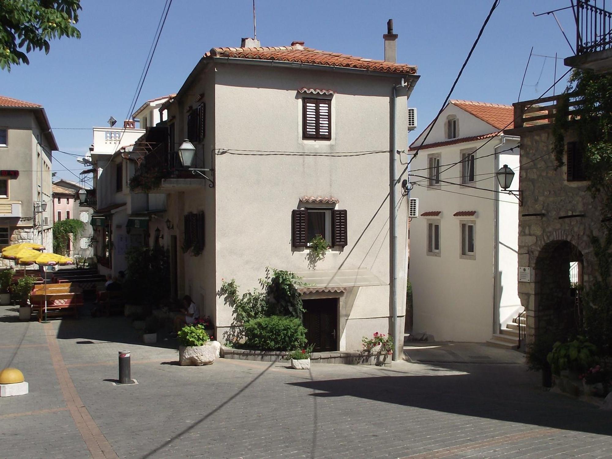 Apartments Dobrinj Exterior photo